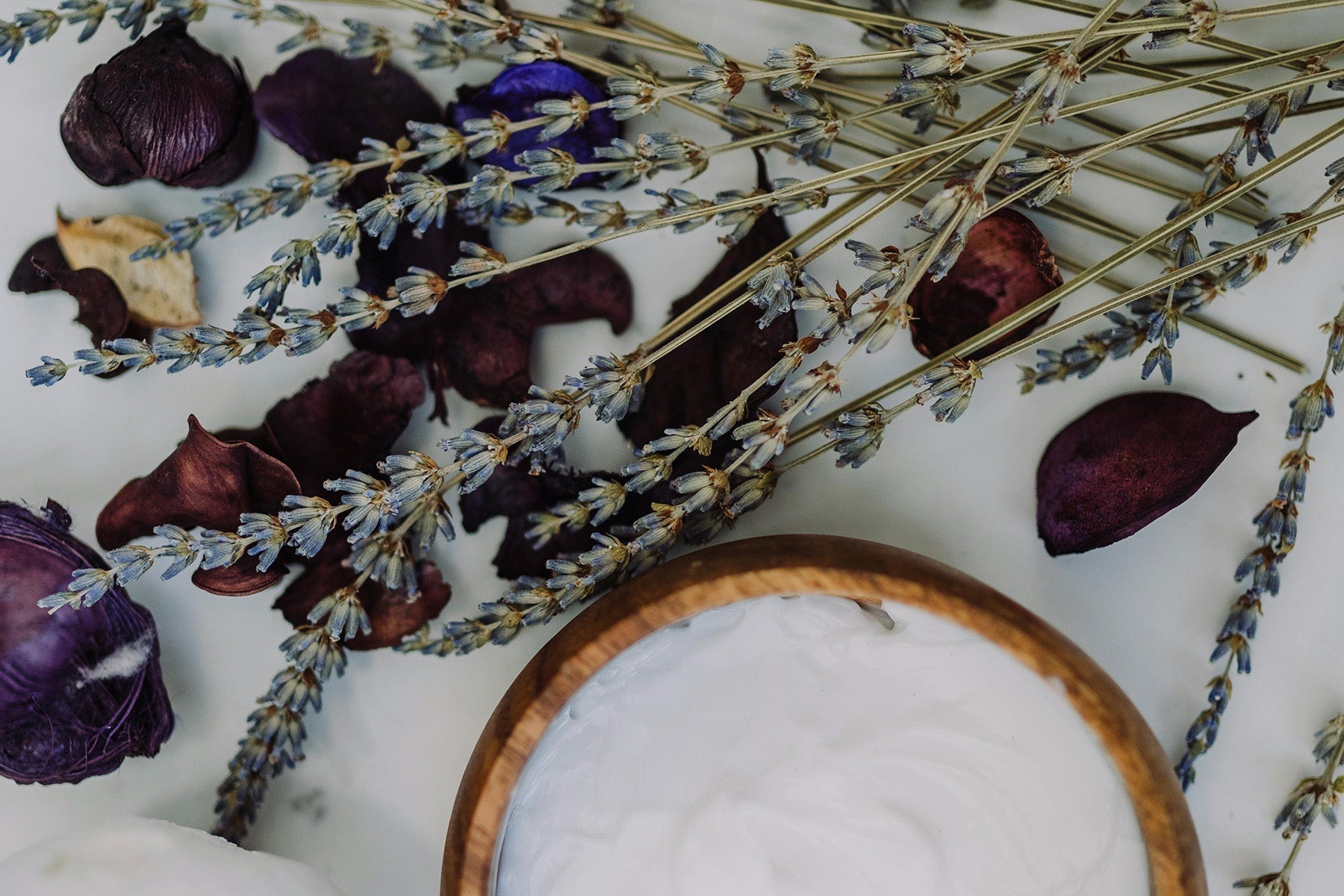 Natural face mask to nourish and clean the skin